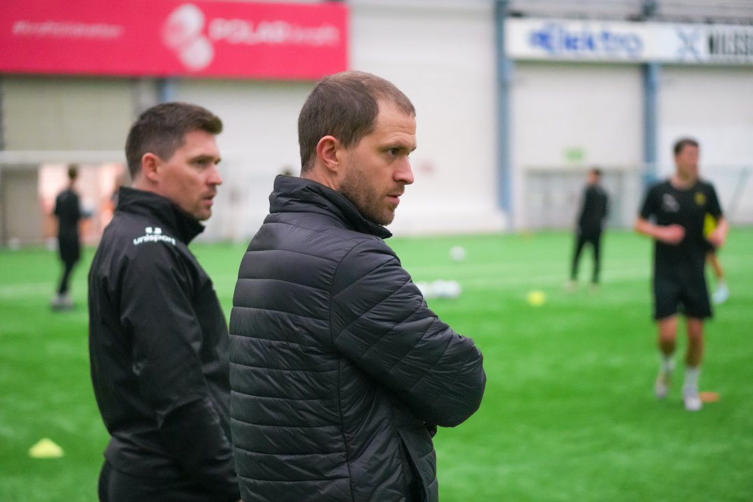 Olav Øverli til høyre i bildet avbildet på trening. Foto: Vilde Rasmussen