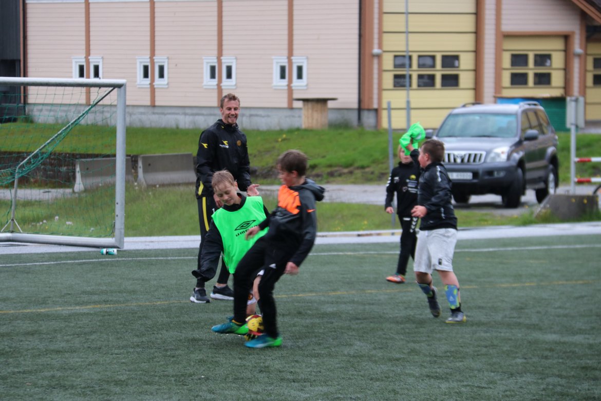 Ricardo Friedrich i fotballaktivitet.