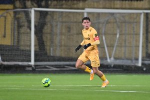 Hugo Vetlesen i kampen på Aspmyra 2020.