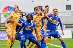 Bodø/Glimt mot Sandefjord hjemme på Aspmyra. Martin Bjørnbak og Ulrik Saltnes.