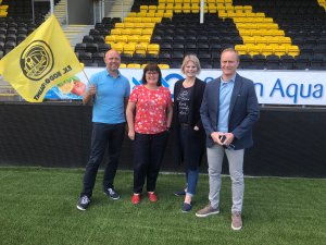 Jarle Solemdal, Mona Mostli, Jannike Ramsvik og Geir Wenberg presenterte årets laksekamp. 