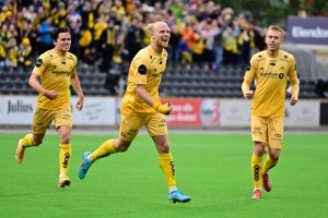 Lars-Jørgen Salvesen debuterte på A-laget til Glimt unde kampen mot Zalagiris på Aspmyra 2022 og scoret samtidig sitt første mål for klubben.