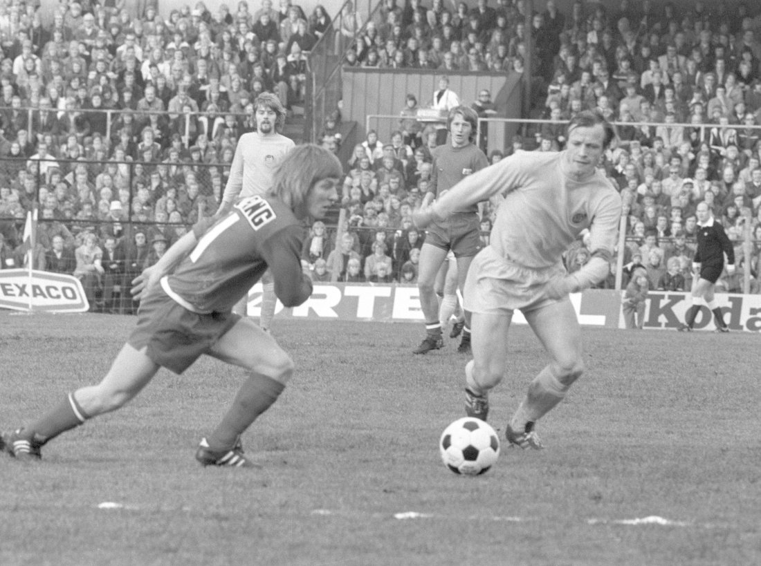Fotball, cupfinalen Bodø/Glimt - Vard 2-0, Ullevaal Stadion. Harald Berg, B/G (t.h.) i aksjon. Foto  NTB / NTB