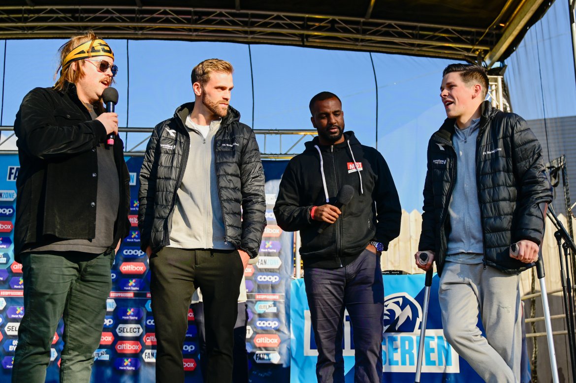 Fanzone før Molde-kampen på Aspmyra 2022. Fanzone+. Aleksander Emilsen, Brede Moe, Daniel Hatland fra MOT, Sondre Brunstad Fet.