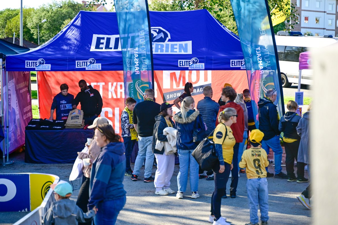 Fanzone før Molde-kampen på Aspmyra 2022. Fanzone+.