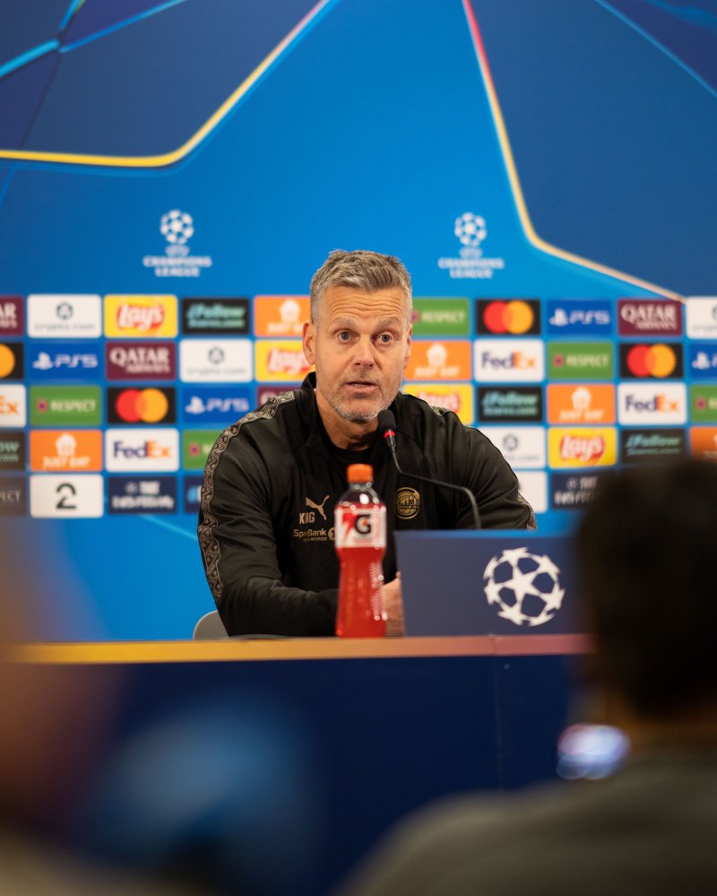 Kjetil Knutsen på pressekonferansen tirsdags ettermiddag.