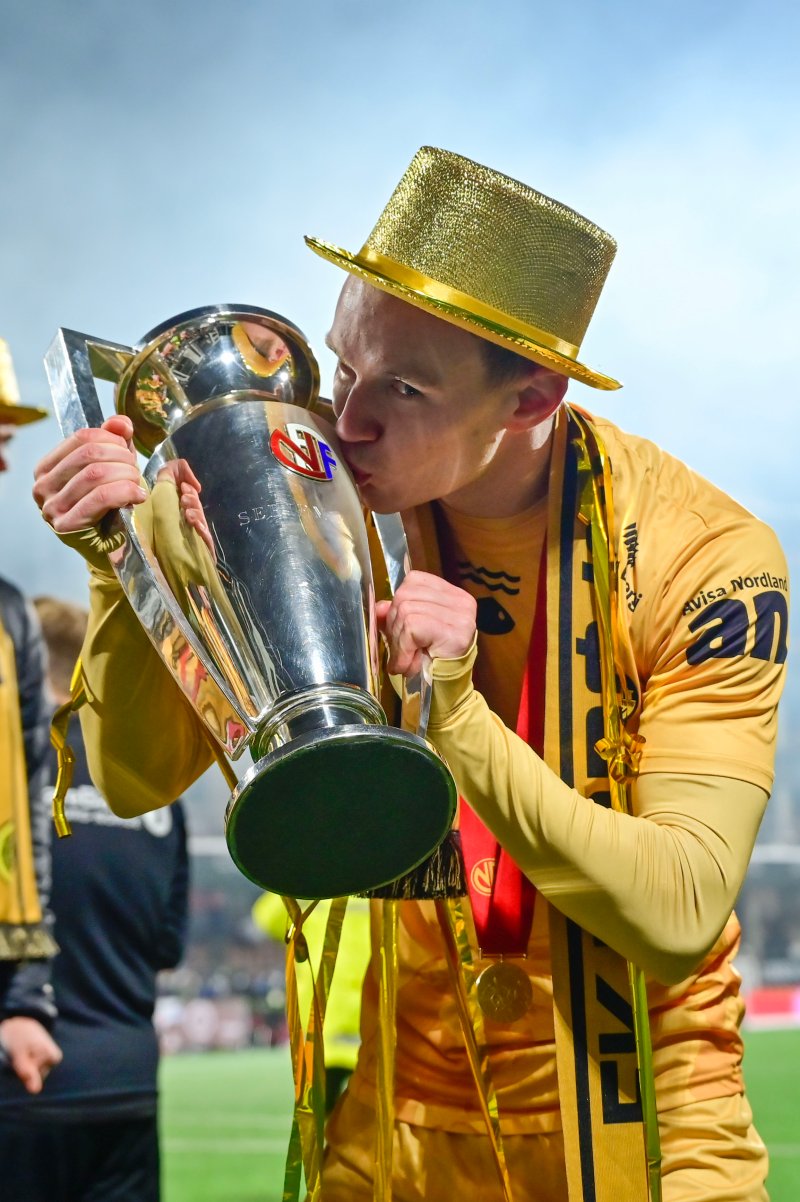 Marius Lode ble dobbel seriemester med Glimt før han tok turen til Tyskland. Foto: Kent Even Grundstad