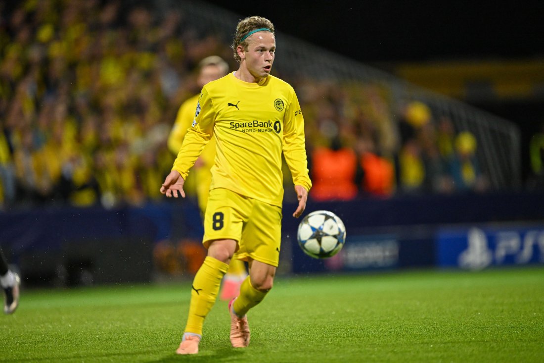 Sondre Auklend i driv på Aspmyra mot Tottenham i Champions League i september 2025