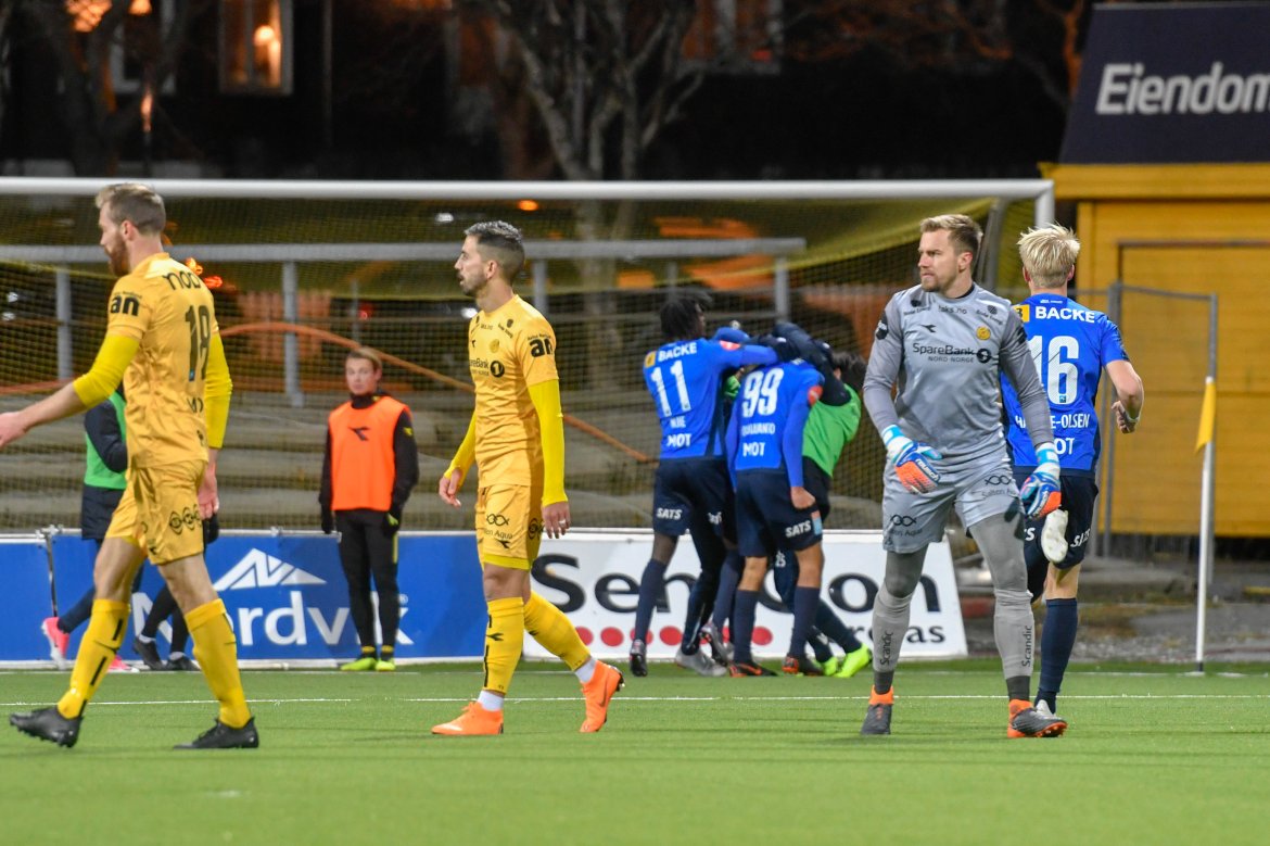 Stabæk feirer etter at de satt inn det første målet.