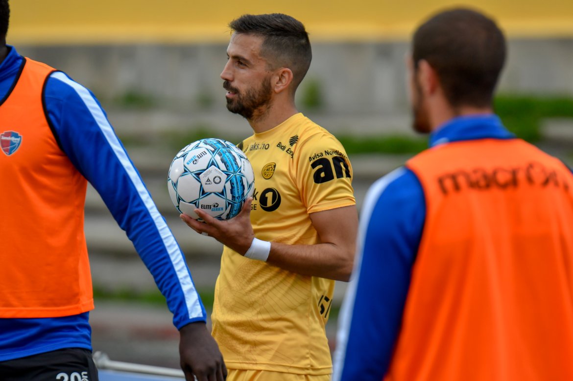José Isidoro under kampen mot Sandefjord på Aspmyra.