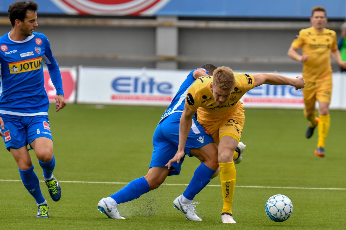 Kristian Fardal Opseth under kampen mot Sandefjord.