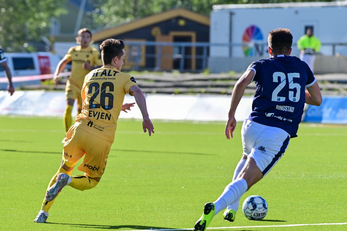 Håkon Evjen under kampen mot Strømsgodset.