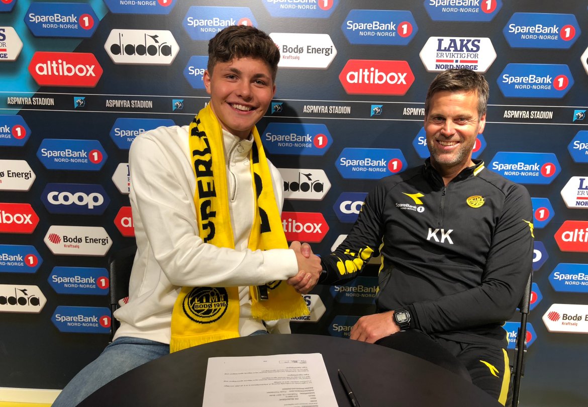 Andreas van der Spa og trener Kjetil Knutsen.