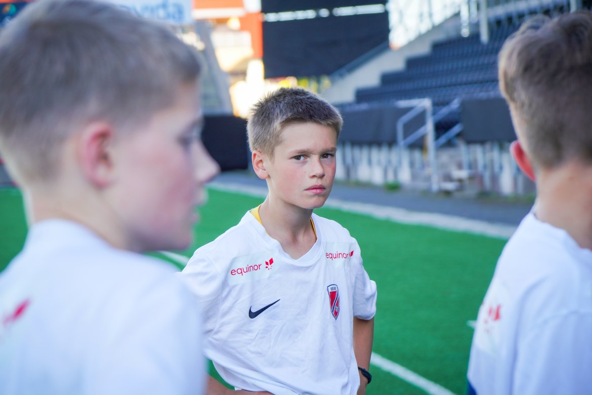 Spillere under Salten Aqua-samling på Aspmyra 2022. Salten Aqua talentsamling.