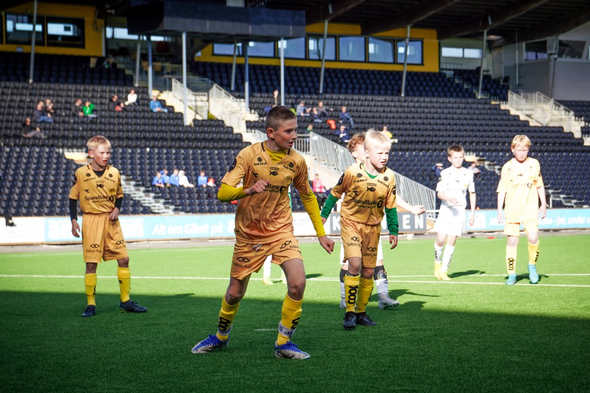 Spillere under Salten Aqua-samling på Aspmyra 2022. Salten Aqua talentsamling.